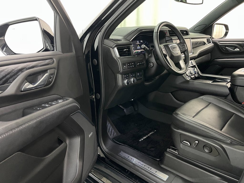 Used 2023 GMC Yukon Denali w/ Max Trailering Package image 26