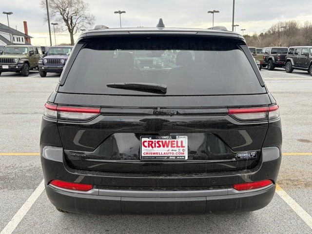 New 2026 Jeep Grand Cherokee Altitude image 6