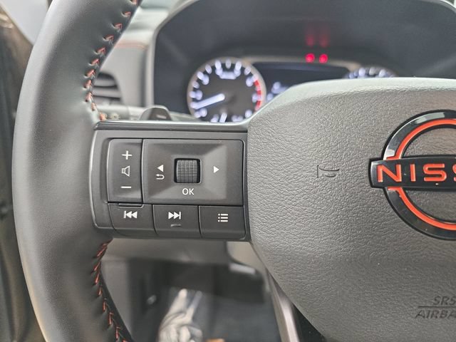 Used 2025 Nissan Rogue SV AWD/4WD image 17