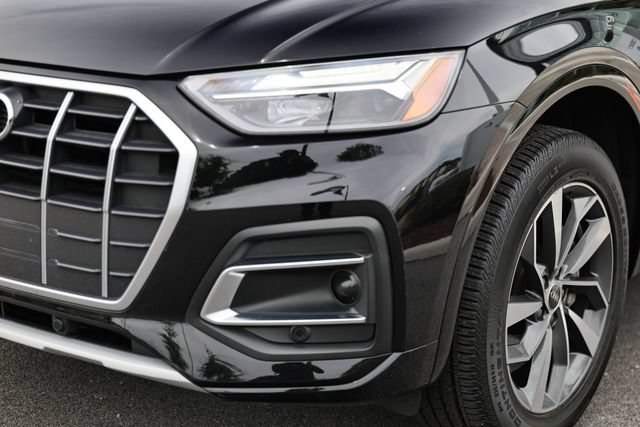 Used 2021 Audi Q5 2.0T Premium w/ Convenience Package AWD/4WD image 12