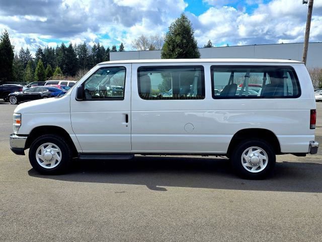 Used 2011 Ford E-350 and Econoline 350 XLT image 4