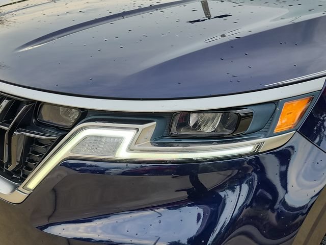 Used 2024 Kia Carnival LX FWD image 32