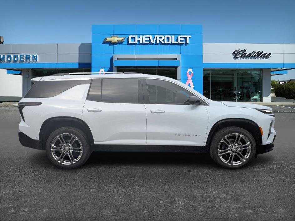 New 2026 Chevrolet Traverse High Country FWD image 4
