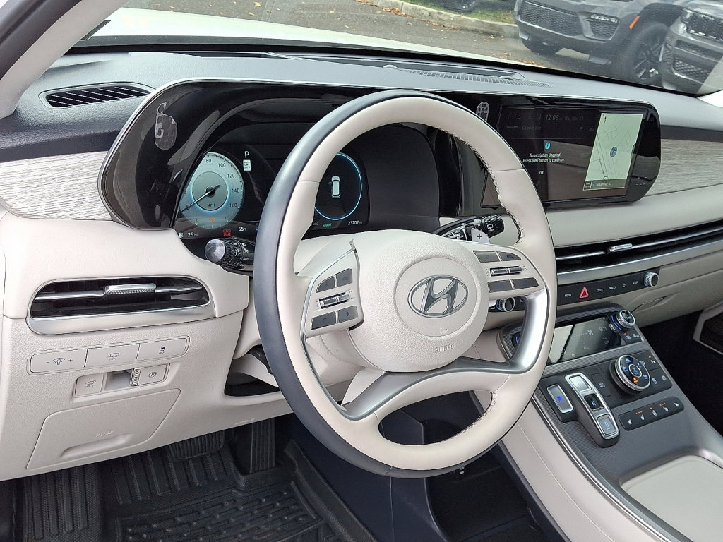 Used 2025 Hyundai Palisade Calligraphy image 25