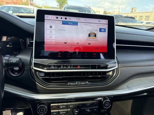 Used 2022 Jeep Compass Limited w/ (RED) Package image 24