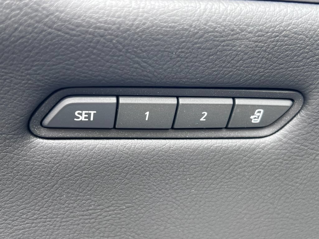 New 2026 Cadillac XT5 Premium Luxury w/ Driver Assist Package AWD/4WD image 16