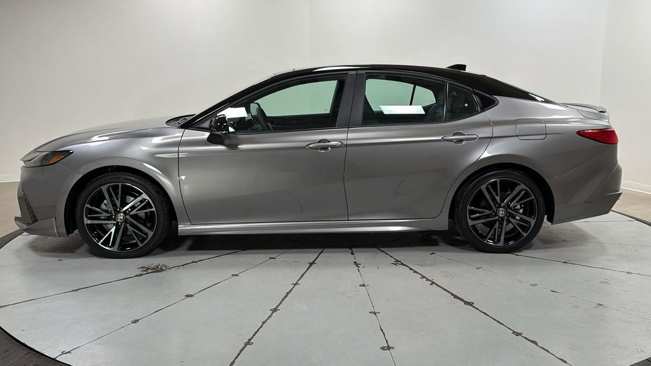 Used 2026 Toyota Camry XSE w/ Premium Package image 8
