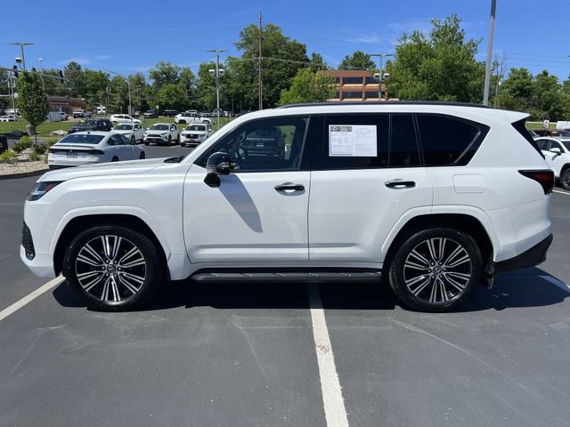 Used 2025 Lexus LX 600 4WD w/ Appearance Package image 6