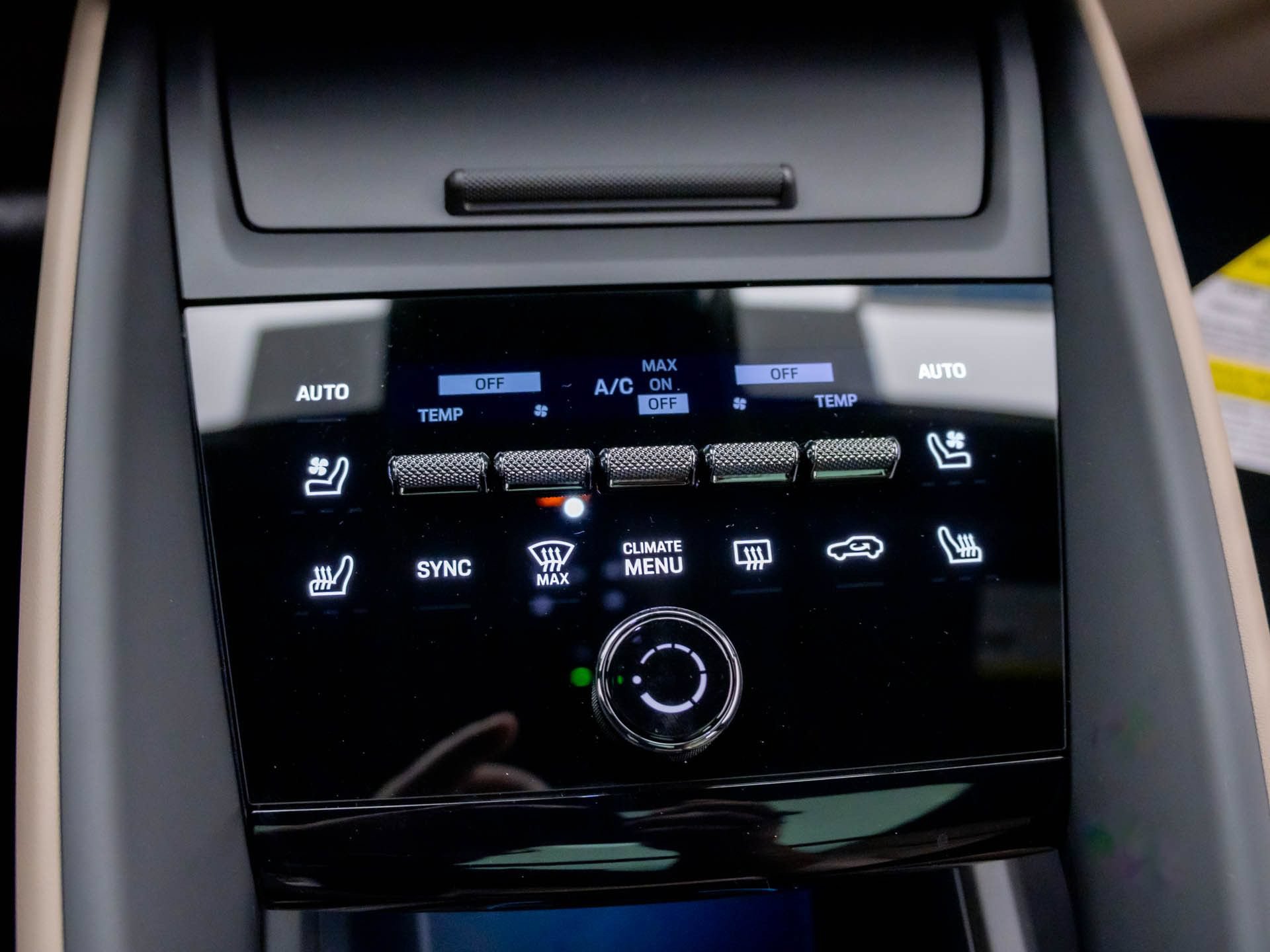 New 2026 Porsche Macan 4 Electric AWD/4WD image 23