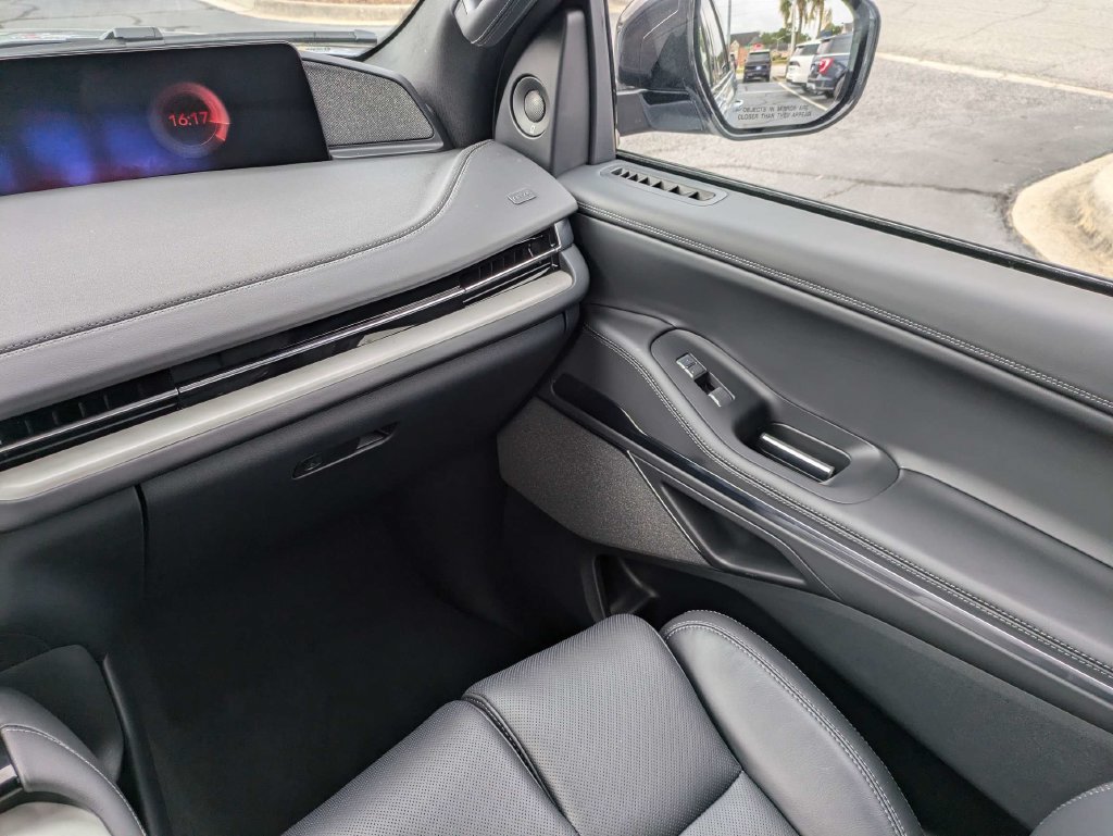 New 2027 Lincoln Navigator Reserve w/ Jet Appearance Package RWD image 19