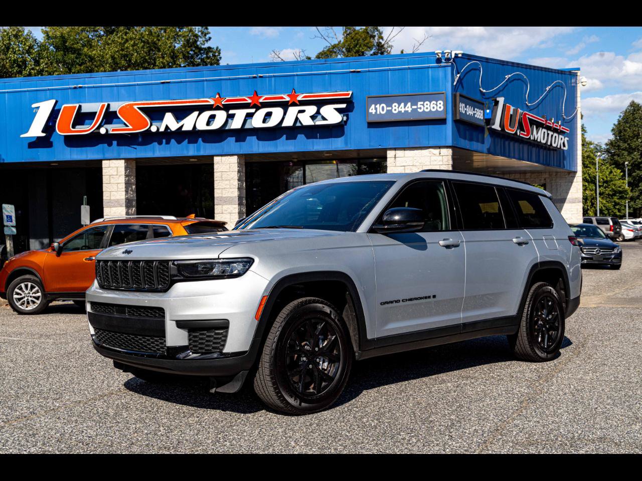Used 2024 Jeep Grand Cherokee L Laredo