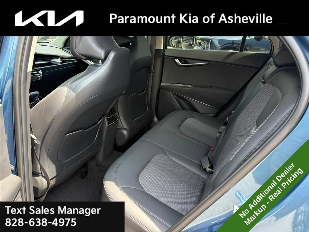 New 2026 Kia Niro FWD image 22