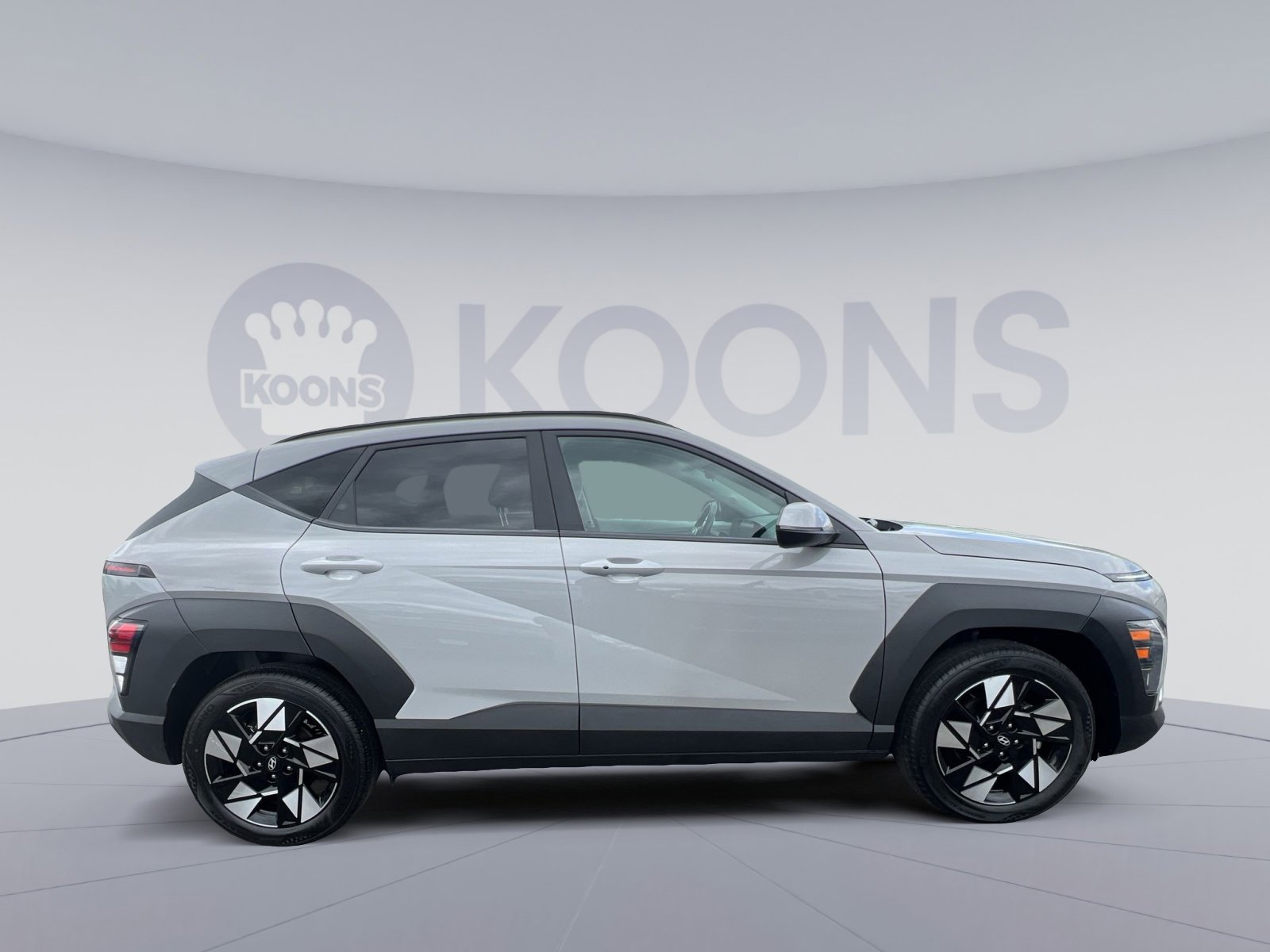 Used 2025 Hyundai Kona SEL FWD image 12