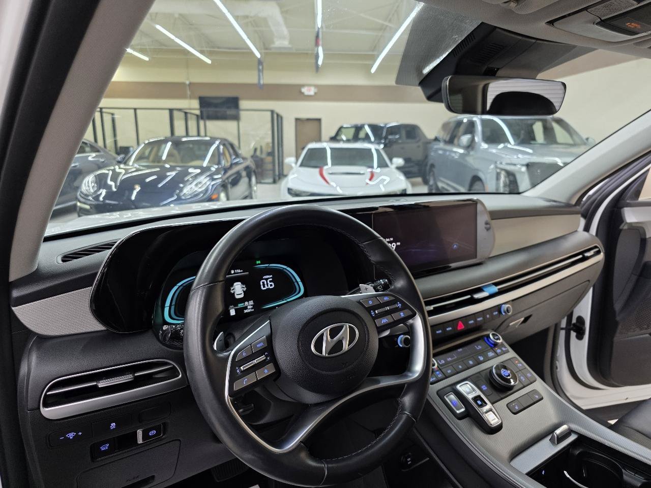 Used 2025 Hyundai Palisade SEL FWD image 19