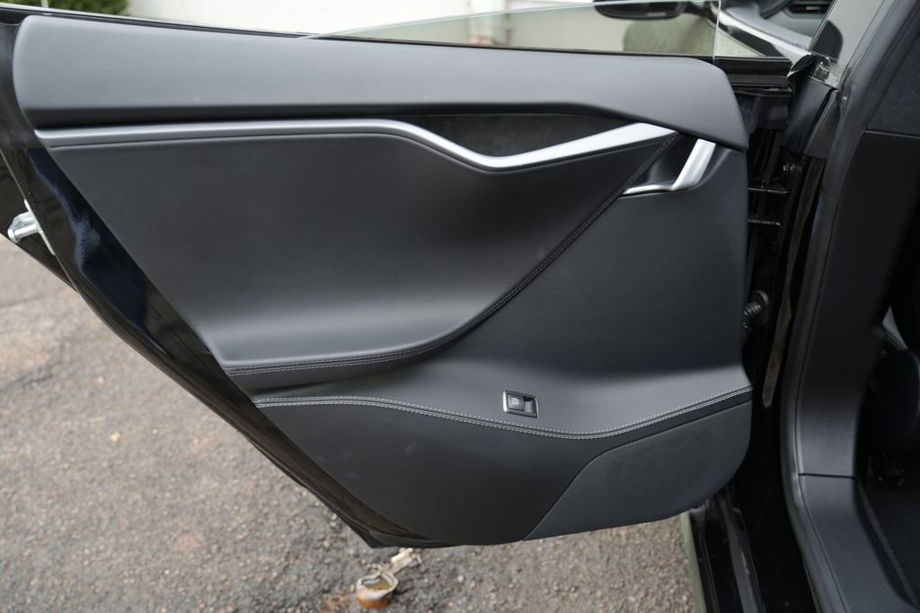 Used 2020 Tesla Model S Performance image 25