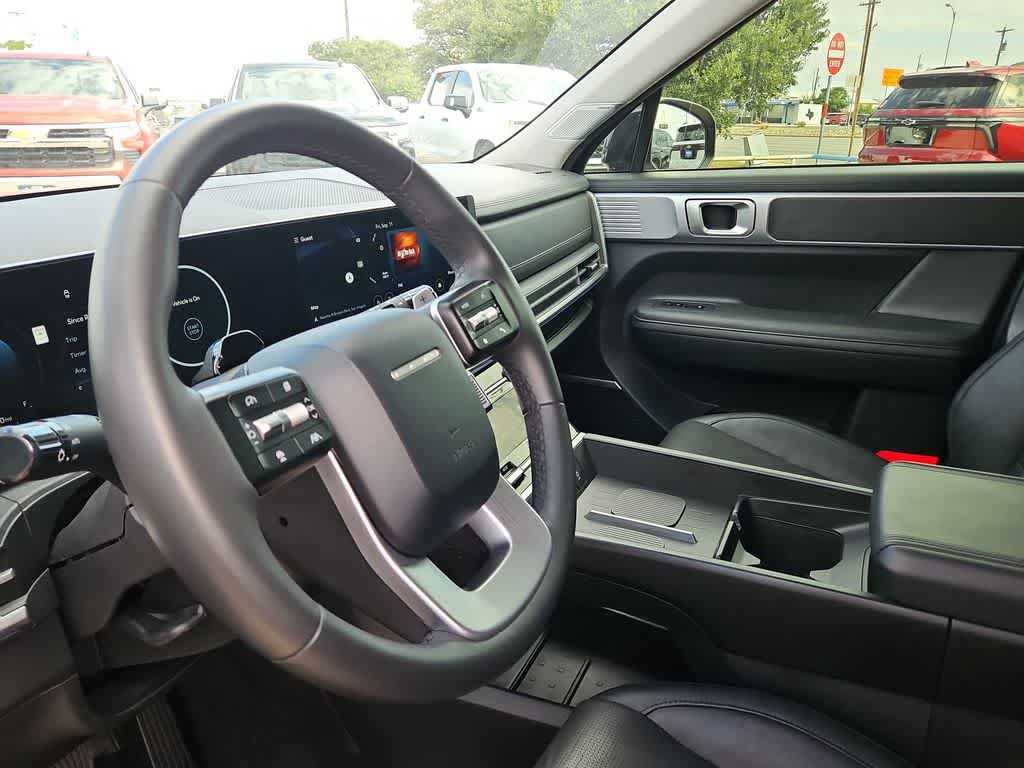 Used 2025 Hyundai Santa Fe Limited FWD image 10