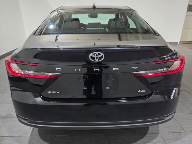 Used 2025 Toyota Camry LE w/ Convenience Package FWD image 4