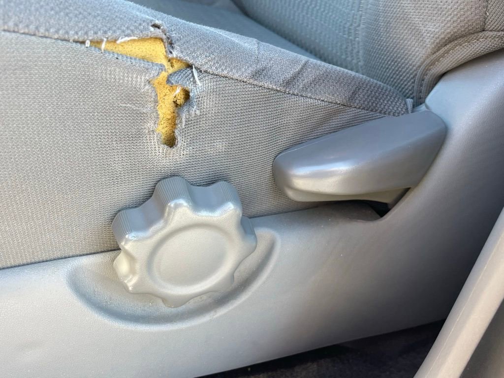 Used 2012 Toyota Tacoma 4x4 Double Cab w/ SR5 Pkg image 19