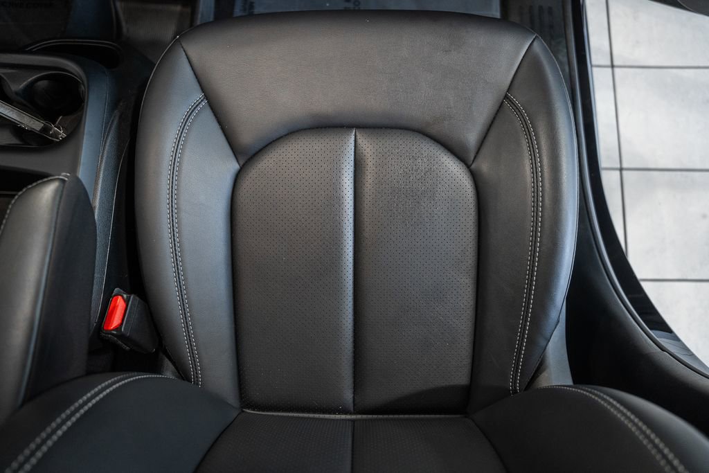 Used 2025 Chrysler Pacifica Select image 35