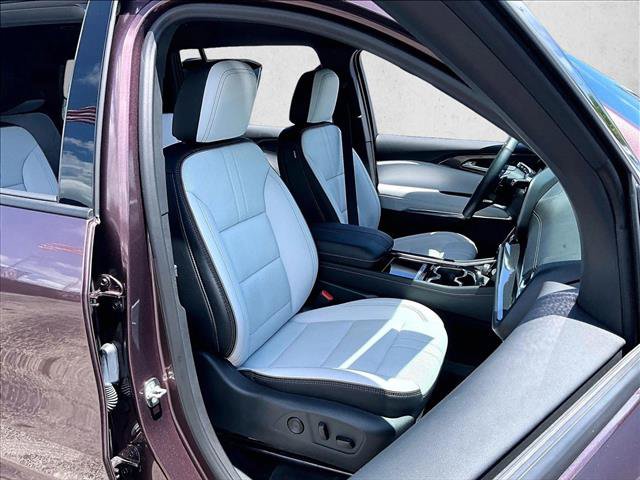 Certified 2026 Chevrolet Traverse High Country FWD image 9