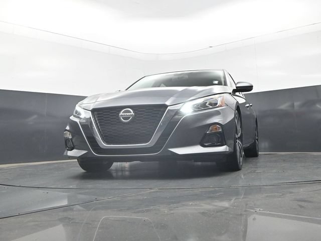 Used 2020 Nissan Altima 2.0 Platinum FWD image 26