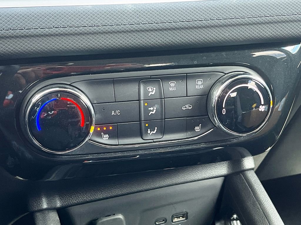 Used 2024 Chevrolet TrailBlazer LT w/ LT Cold Weather Package image 15