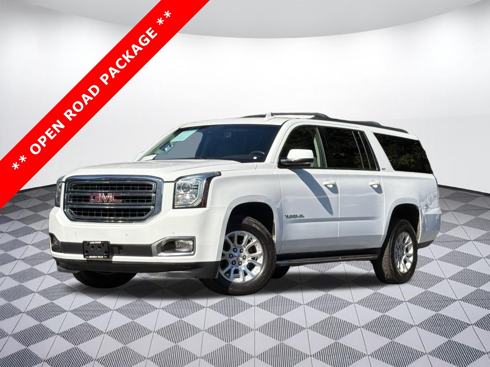 Used 2018 GMC Yukon XL SLT AWD/4WD image 1