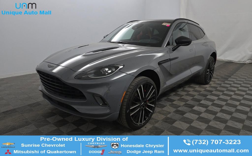 Used 2023 Aston Martin DBX image 1