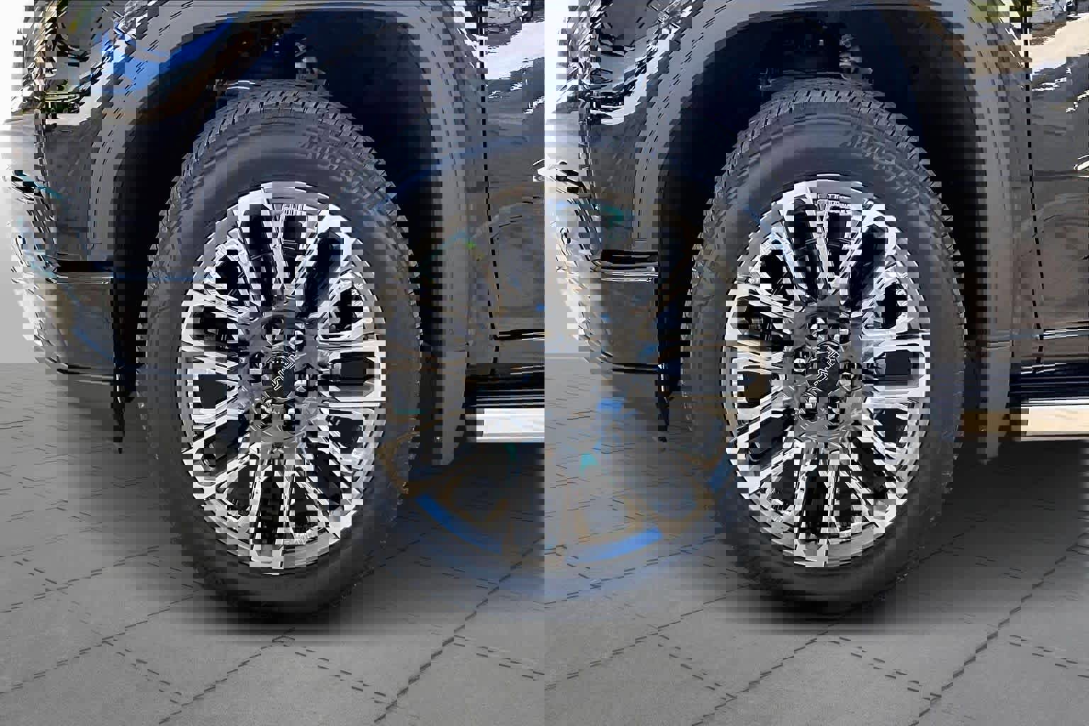 Used 2024 GMC Sierra 1500 Denali Ultimate image 11