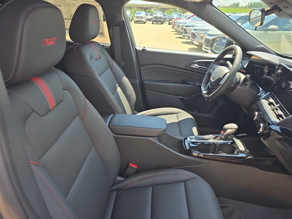 New 2026 Chevrolet Trax RS w/ Driver Confidence Package FWD image 14
