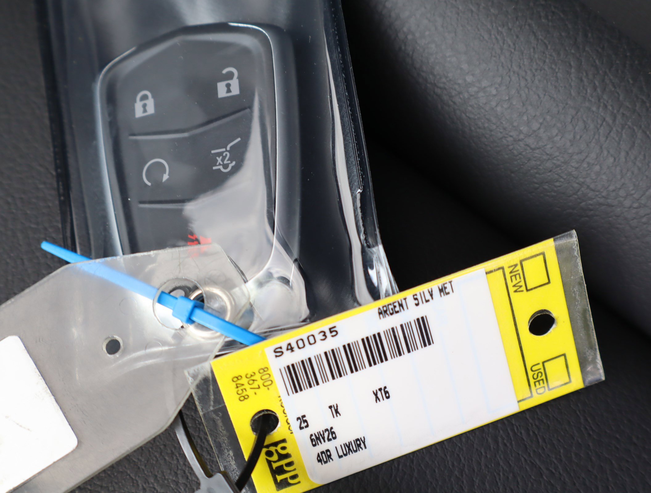 New 2025 Cadillac XT6 Luxury image 28