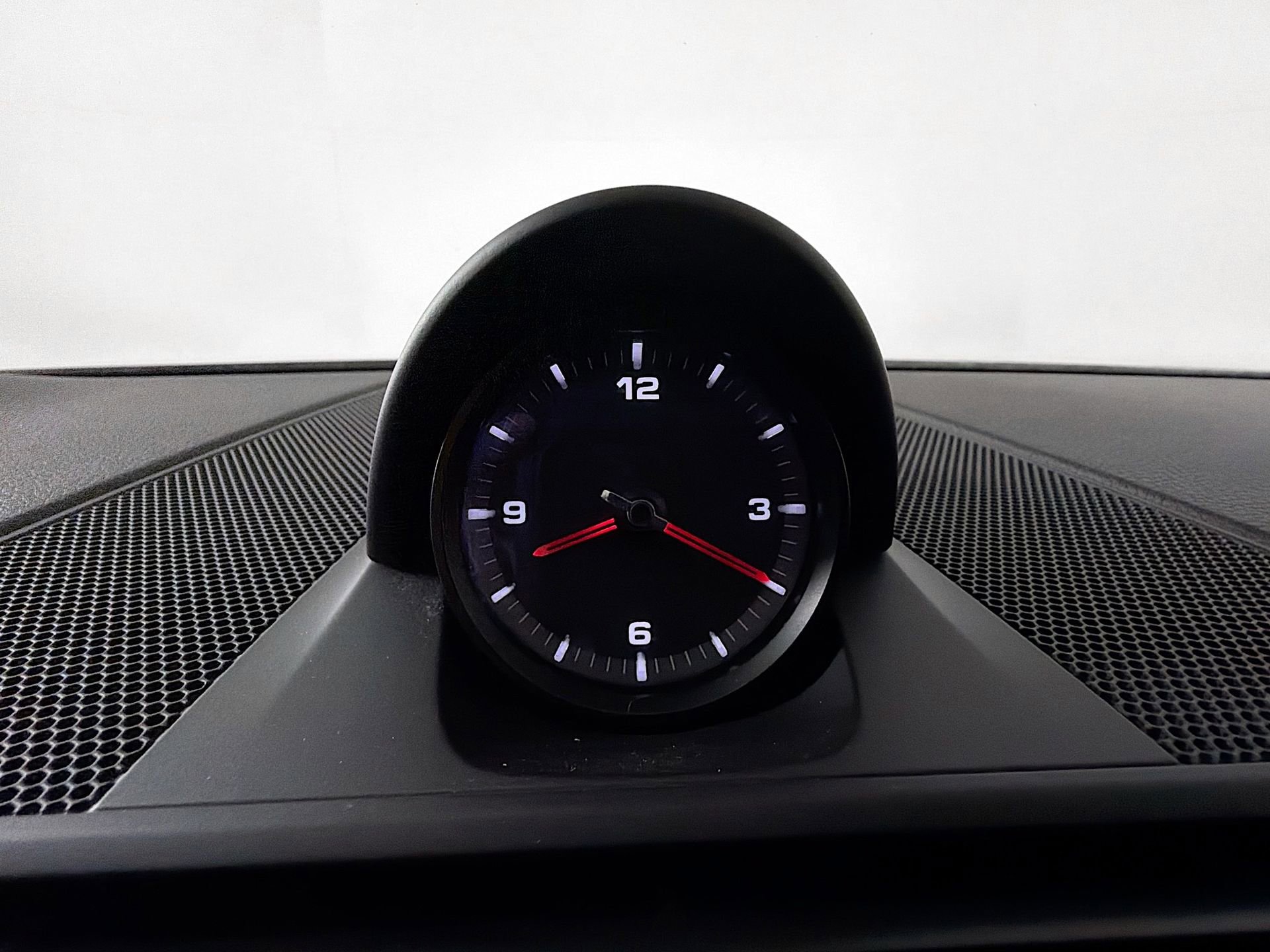 Certified 2023 Porsche Panamera 4 Platinum Edition w/ Assistance Package image 24