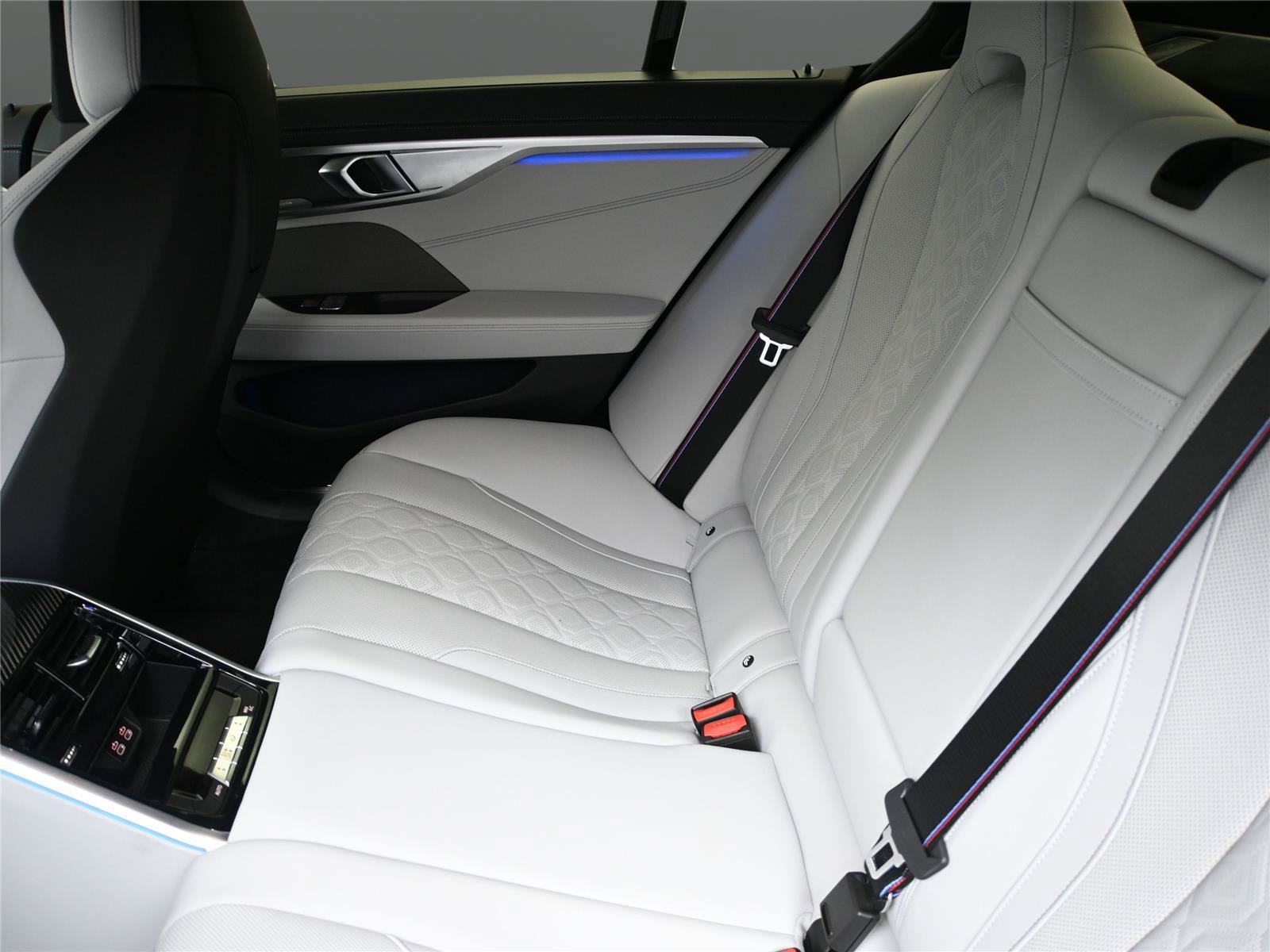 Used 2025 BMW M8 Competition AWD/4WD image 21