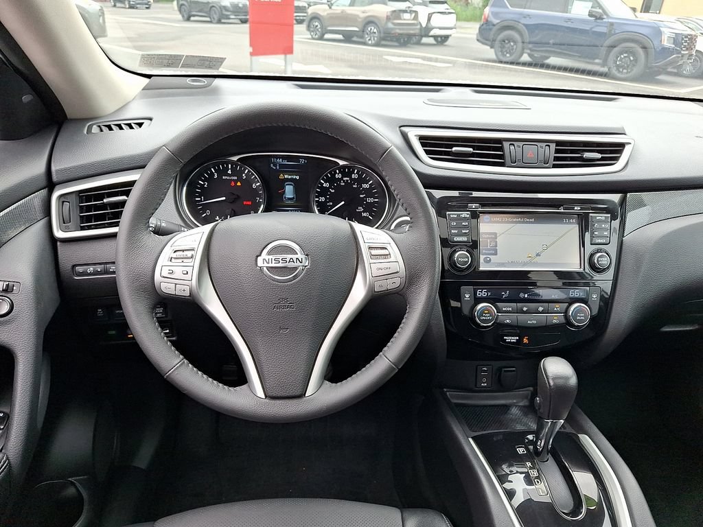 Used 2015 Nissan Rogue SL w/ SL Premium Package AWD/4WD image 2