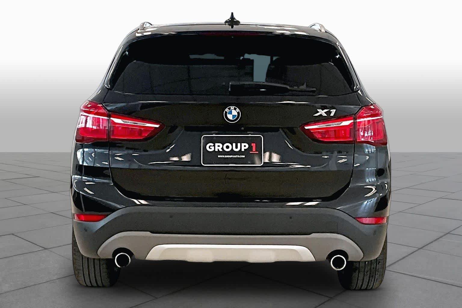Used 2017 BMW X1 sDrive28i FWD image 2