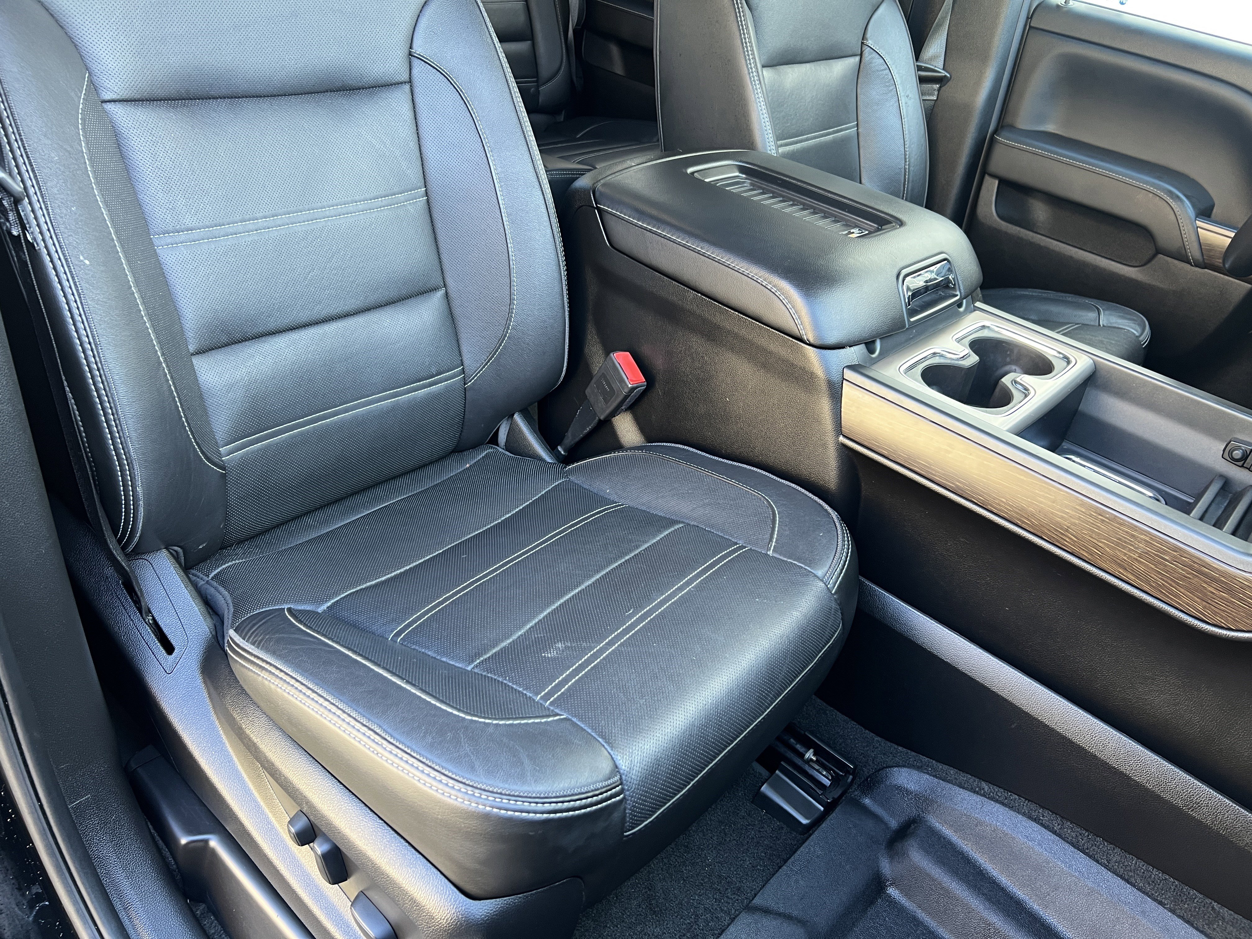 Used 2018 GMC Sierra 3500 Denali image 23