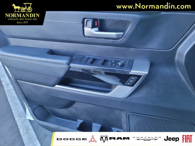 Used 2023 Toyota Tundra Limited AWD/4WD image 14