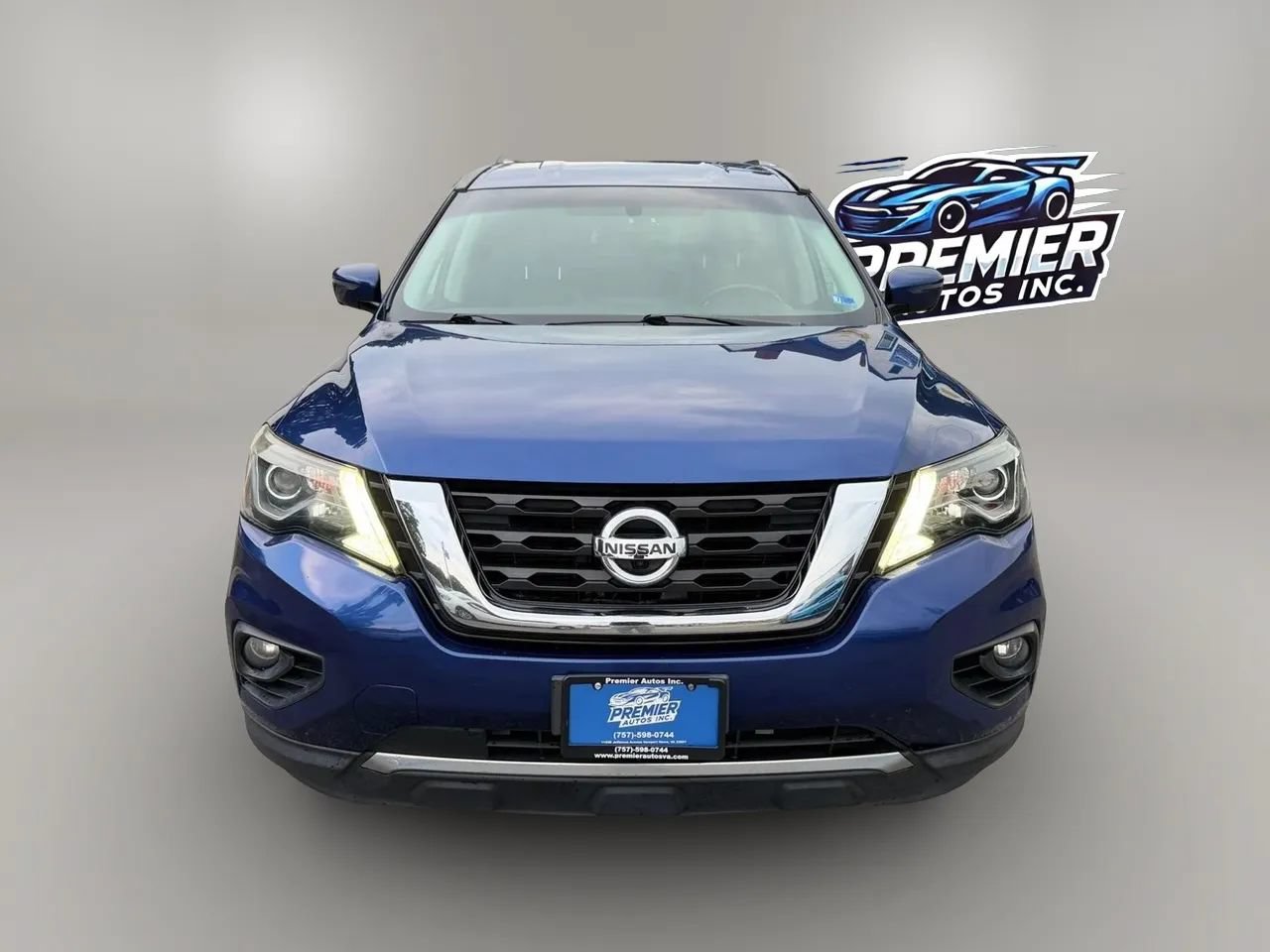 Used 2018 Nissan Pathfinder SL w/ Cargo Package FWD image 13