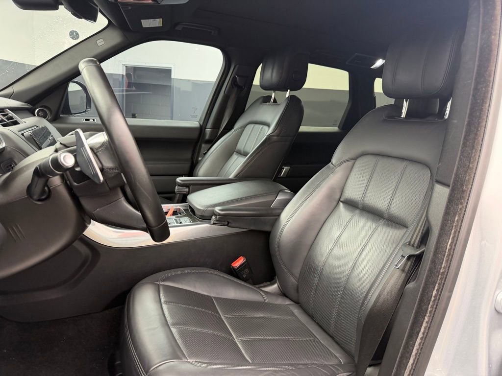 Used 2019 Land Rover Range Rover Sport Supercharged AWD/4WD image 4