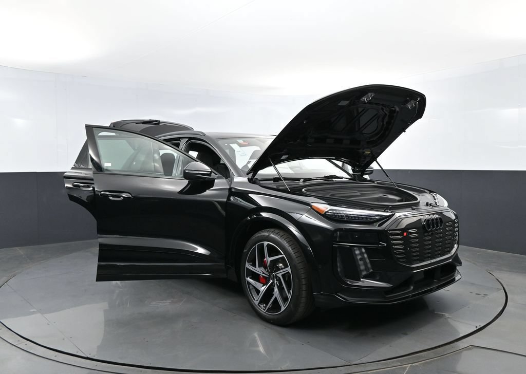New 2027 Audi SQ6 e-tron Premium Plus AWD/4WD image 27
