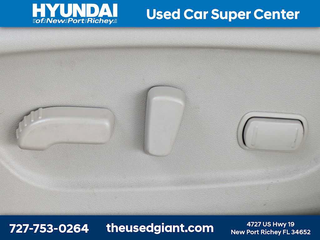 Used 2019 Nissan Rogue SL w/ Premium Package FWD image 23