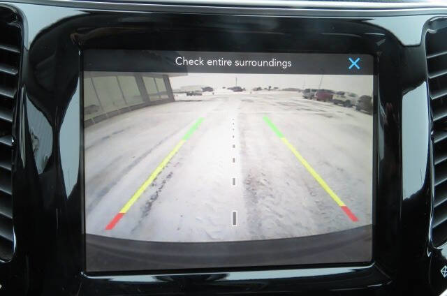 Used 2019 Jeep Cherokee Limited image 23