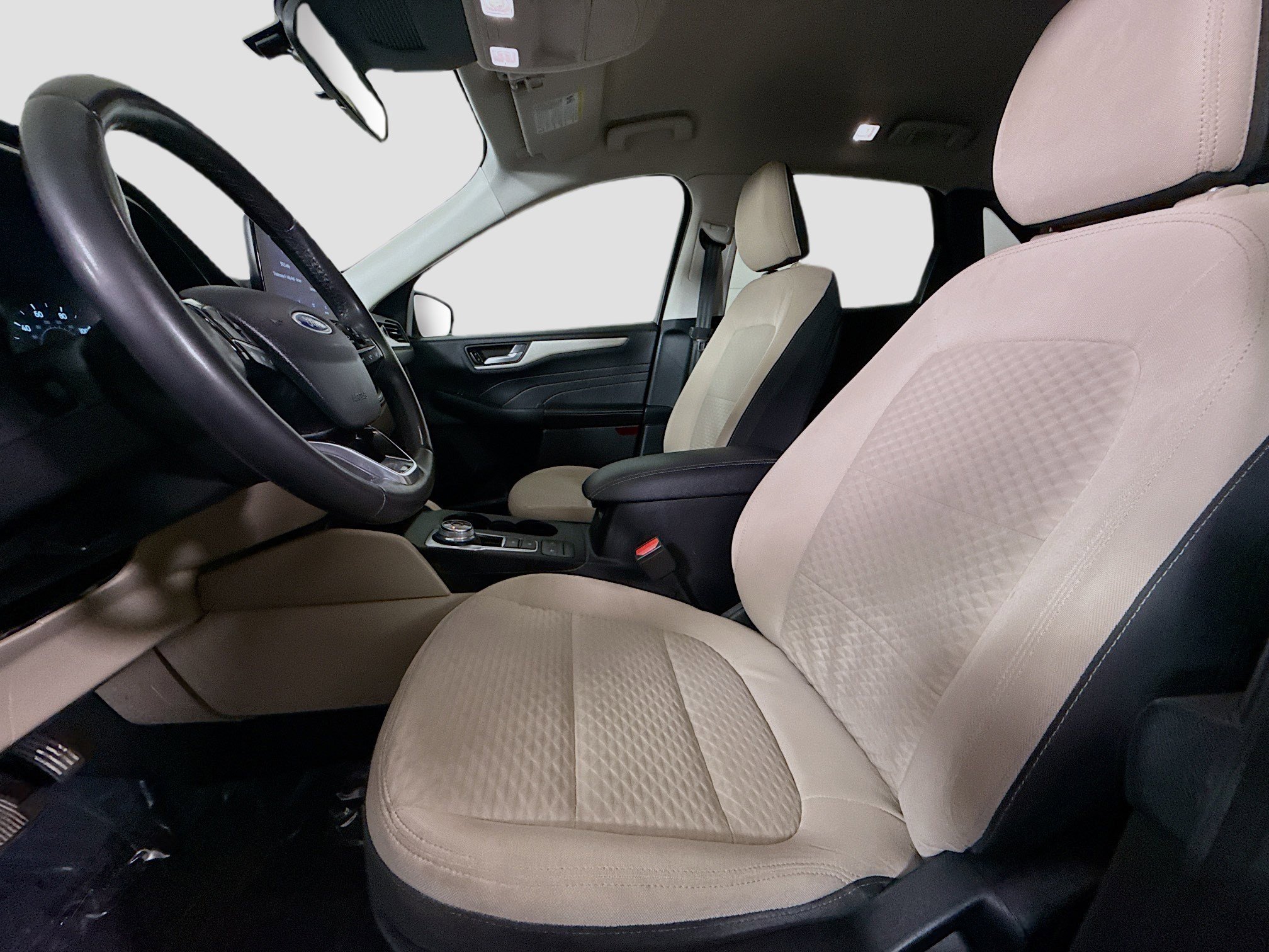 Used 2021 Ford Escape SE w/ Cold Weather Package image 22