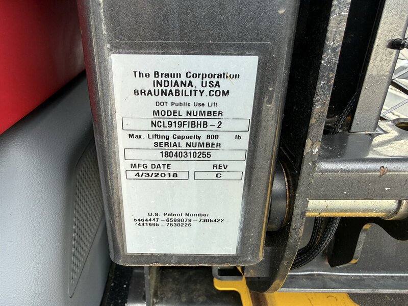 Used 2018 Ford Transit 150 XL RWD image 3