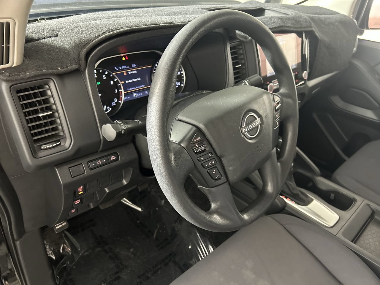Used 2023 Nissan Frontier S w/ Technology Package RWD image 11