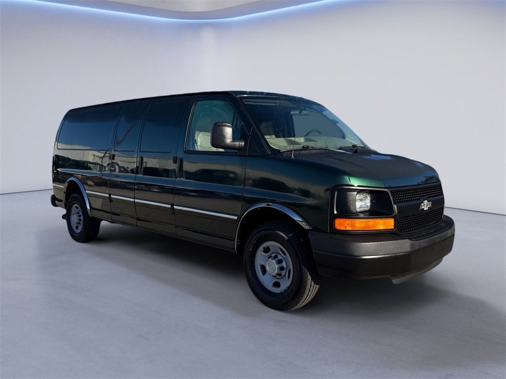 Used 2005 Chevrolet Express 3500 Extended