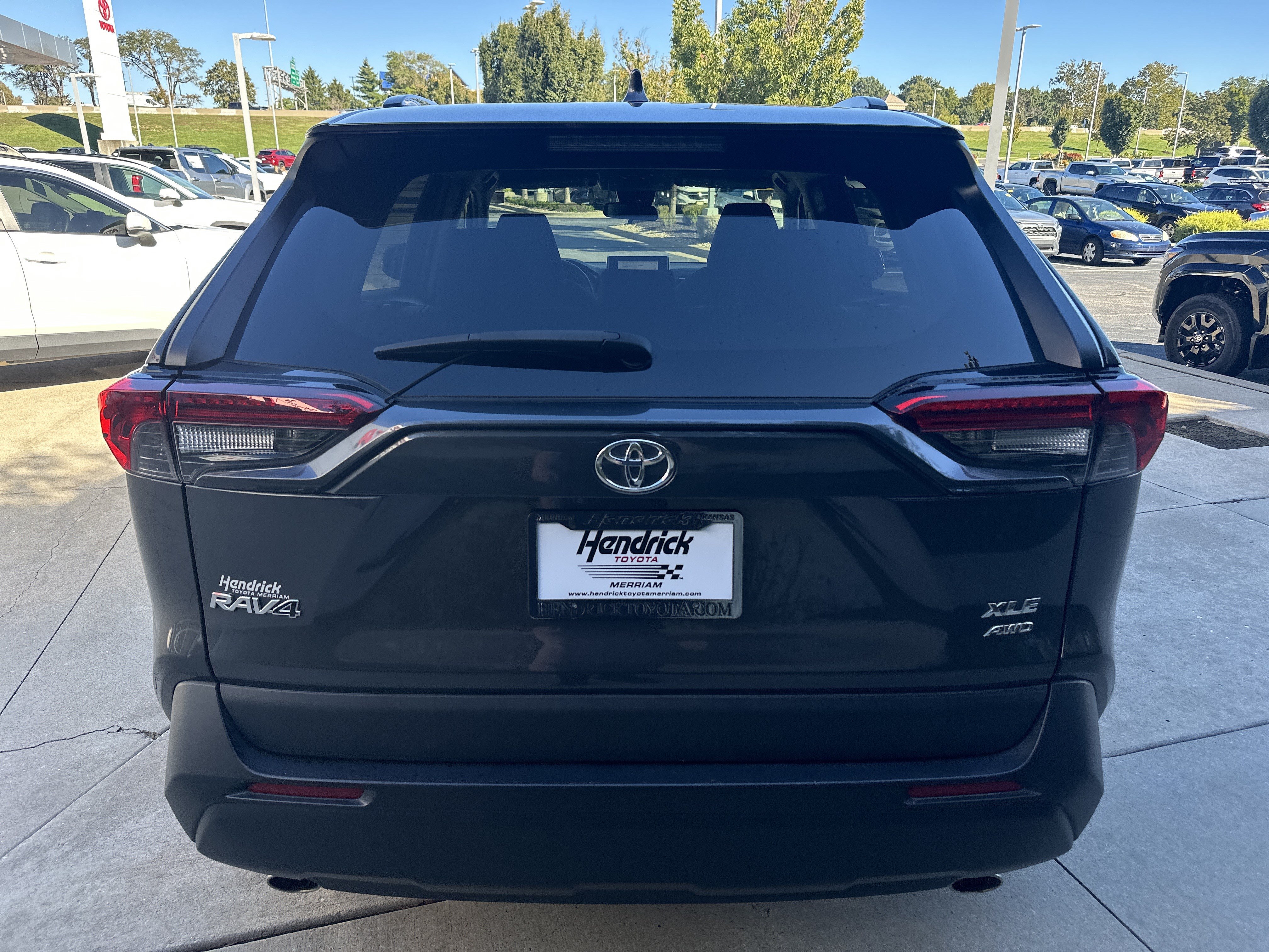 Used 2024 Toyota RAV4 XLE AWD/4WD image 8