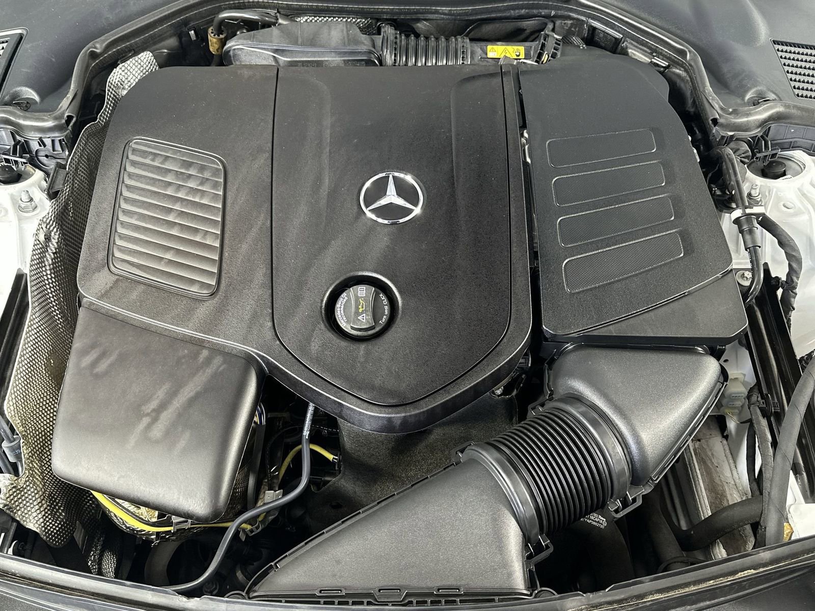 Used 2025 Mercedes-Benz C 300 Sedan image 27