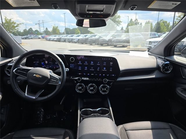 Used 2024 Chevrolet Blazer EV LT AWD/4WD image 18