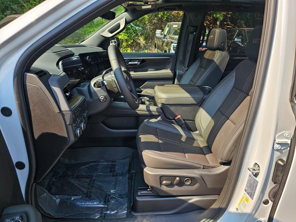 New 2026 Chevrolet Suburban High Country AWD/4WD image 23